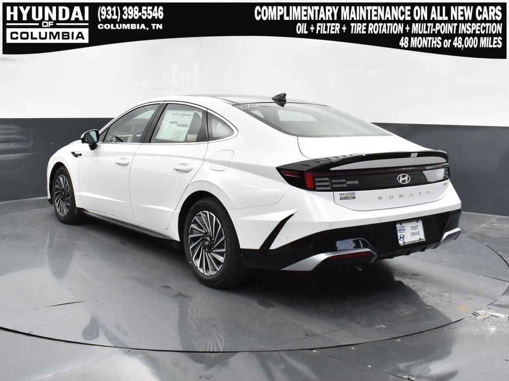 new 2025 Hyundai Sonata Hybrid car, priced at $37,644