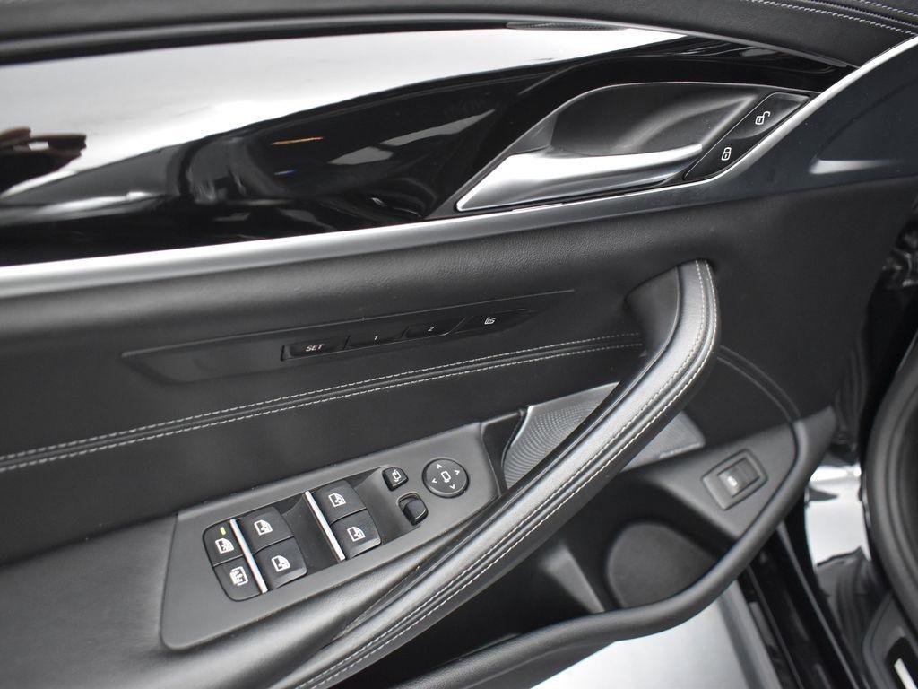 used 2023 BMW M5 car, priced at $99,998