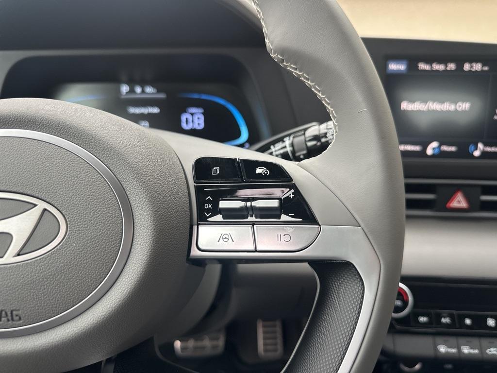 new 2025 Hyundai Elantra car, priced at $23,711