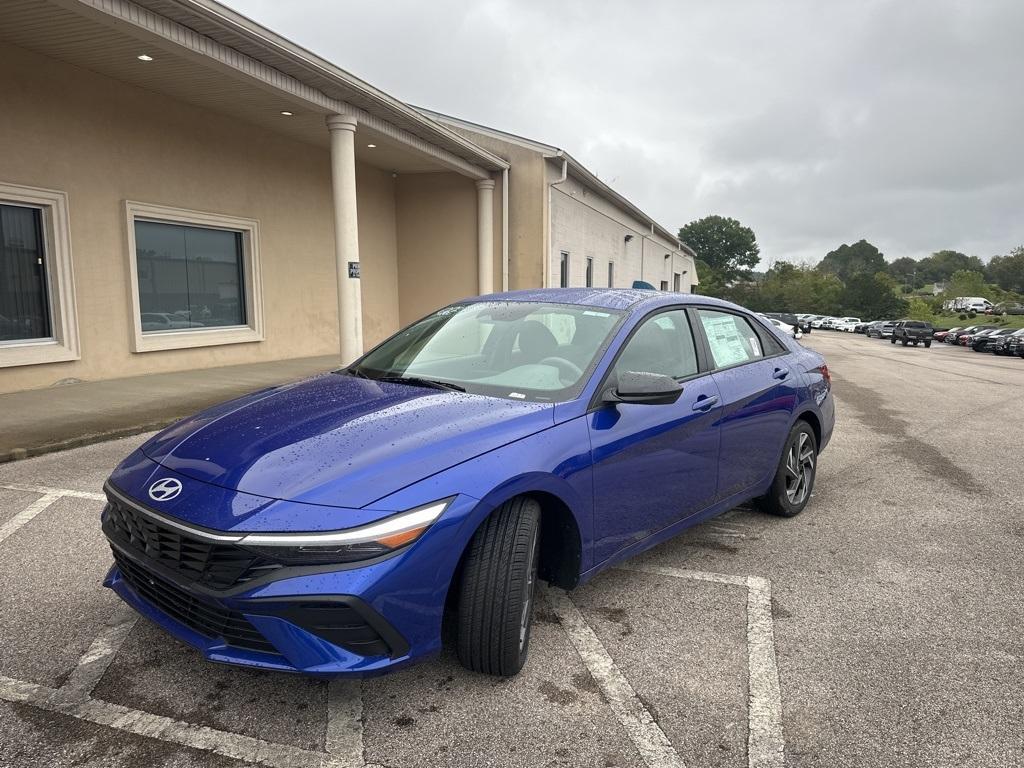 new 2025 Hyundai Elantra car, priced at $23,711