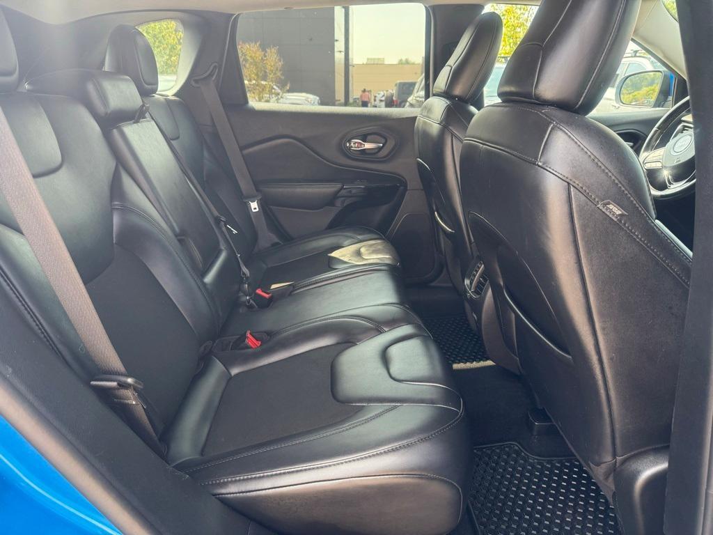 used 2020 Jeep Cherokee car, priced at $15,684