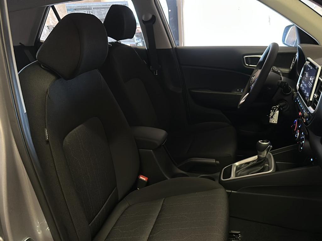 new 2025 Hyundai Venue car, priced at $21,567