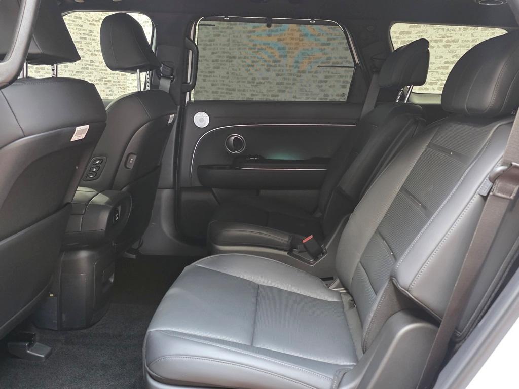 new 2026 Hyundai Palisade Hybrid car, priced at $57,046