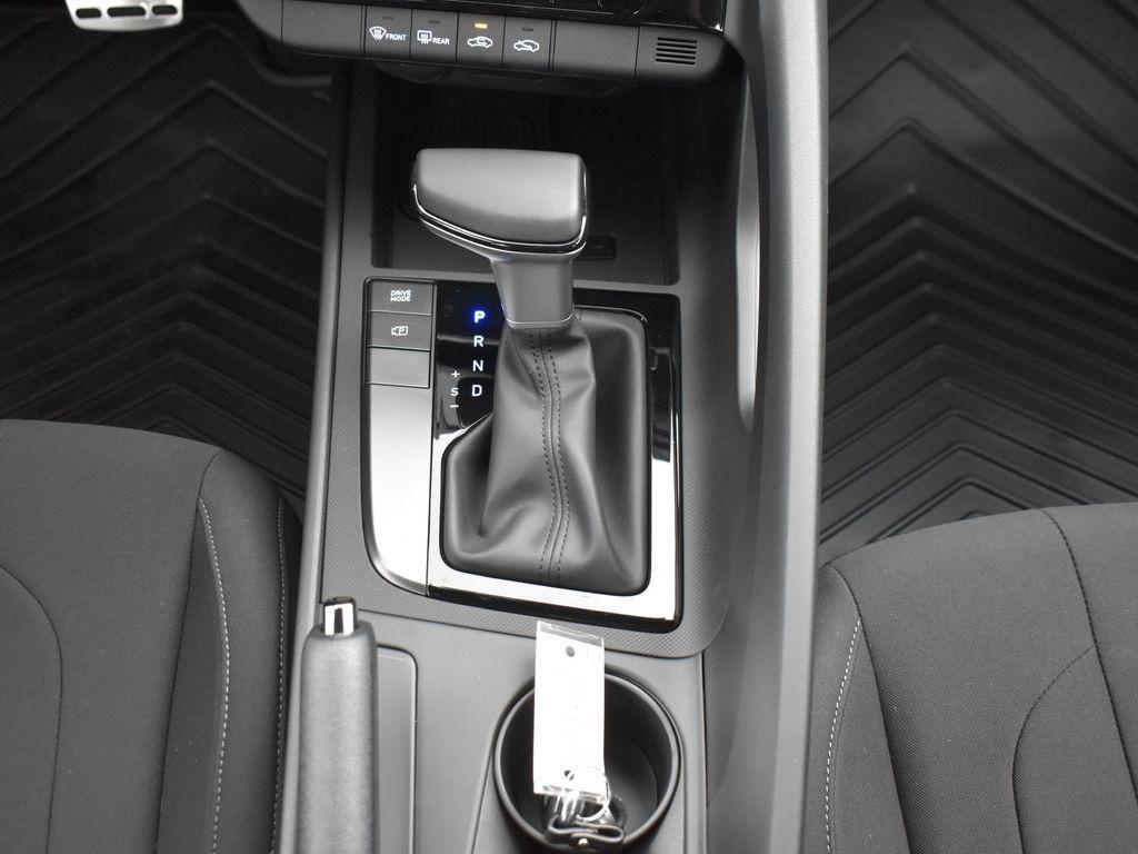 new 2025 Hyundai Elantra car, priced at $22,780