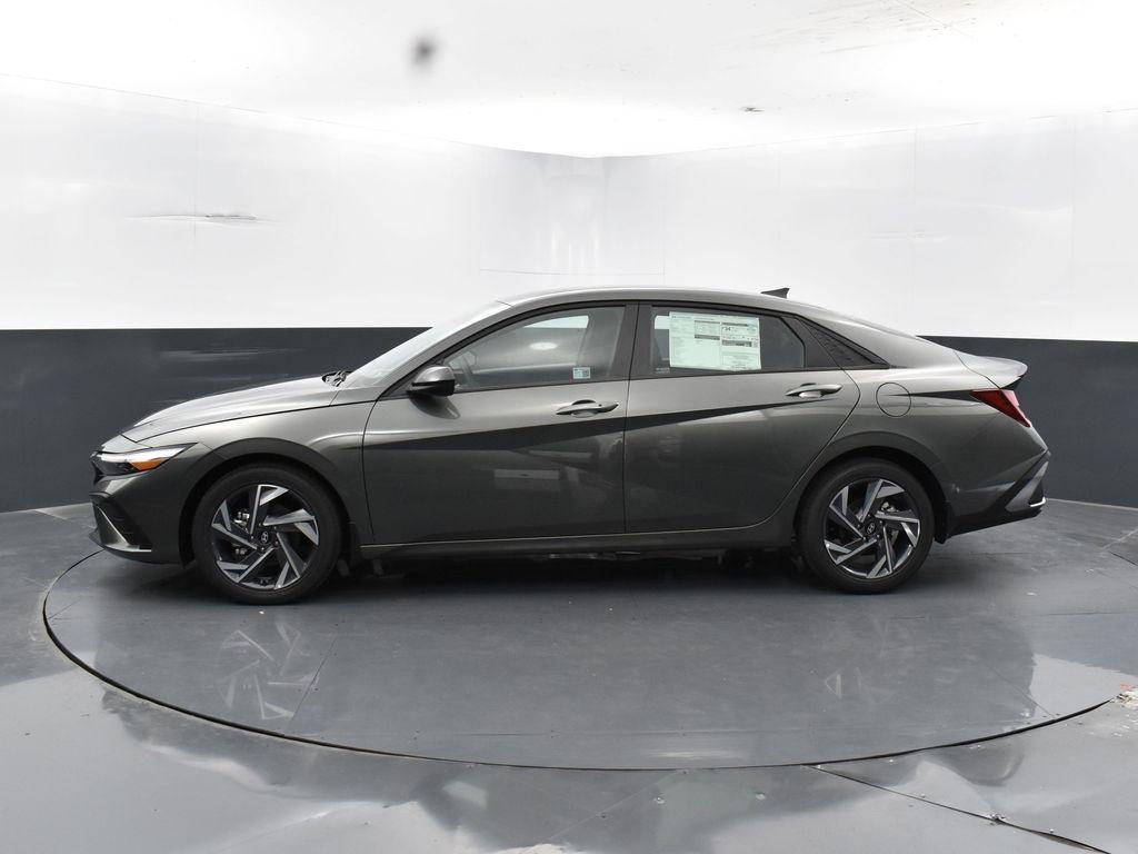 new 2025 Hyundai Elantra car, priced at $22,780