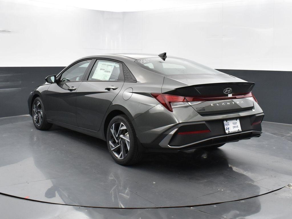 new 2025 Hyundai Elantra car, priced at $22,780