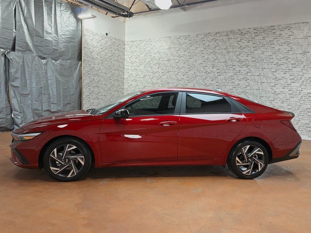 used 2025 Hyundai Elantra car, priced at $21,914