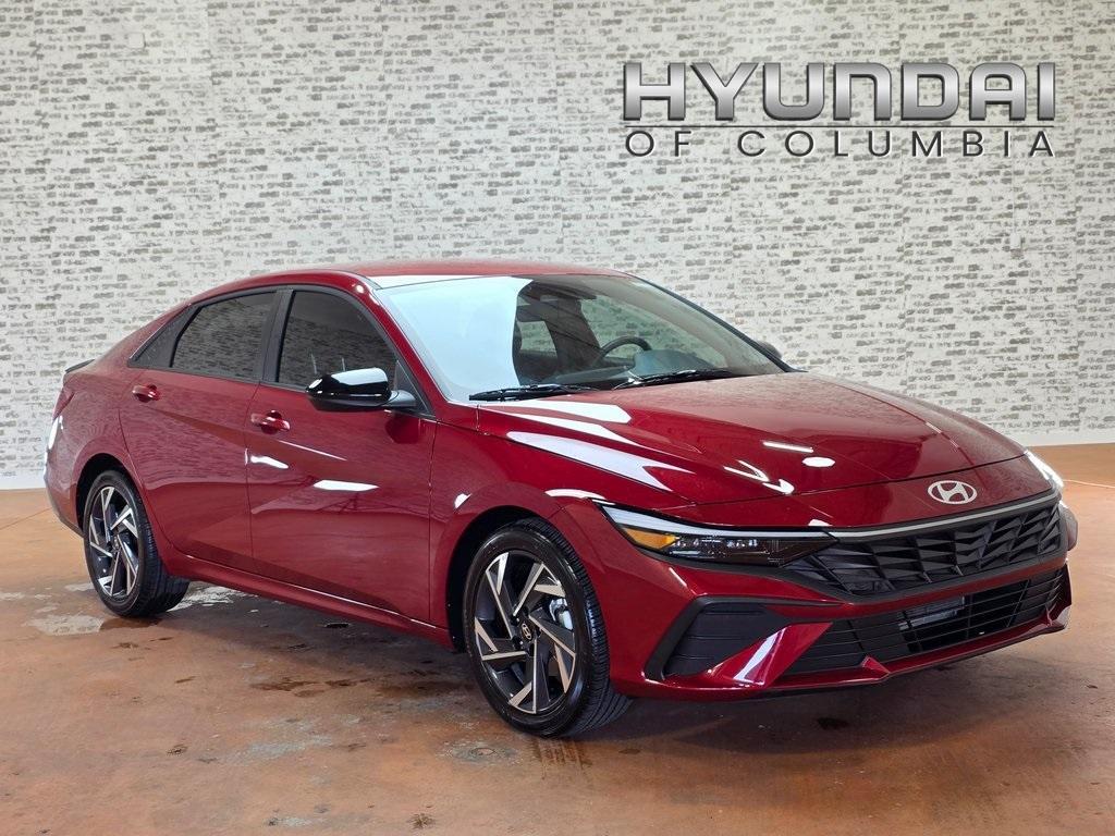 used 2025 Hyundai Elantra car, priced at $21,914
