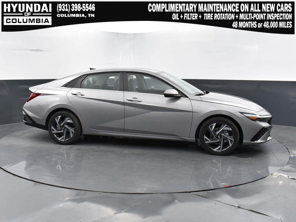 new 2025 Hyundai Elantra car, priced at $26,537