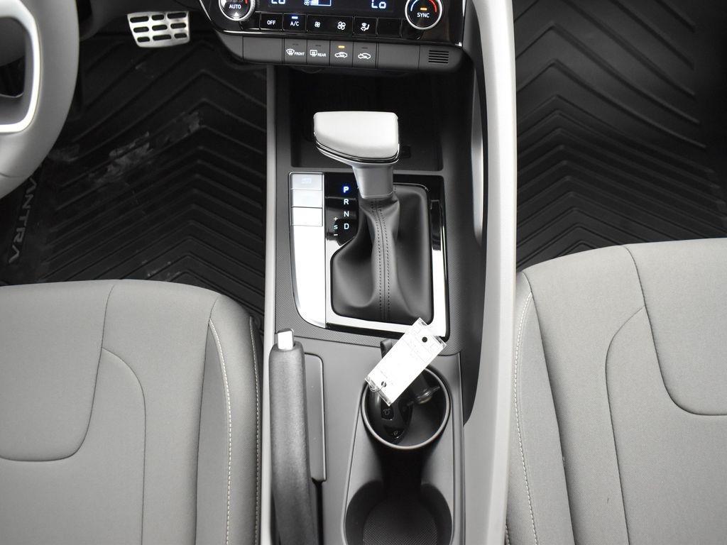 new 2025 Hyundai Elantra car, priced at $23,022