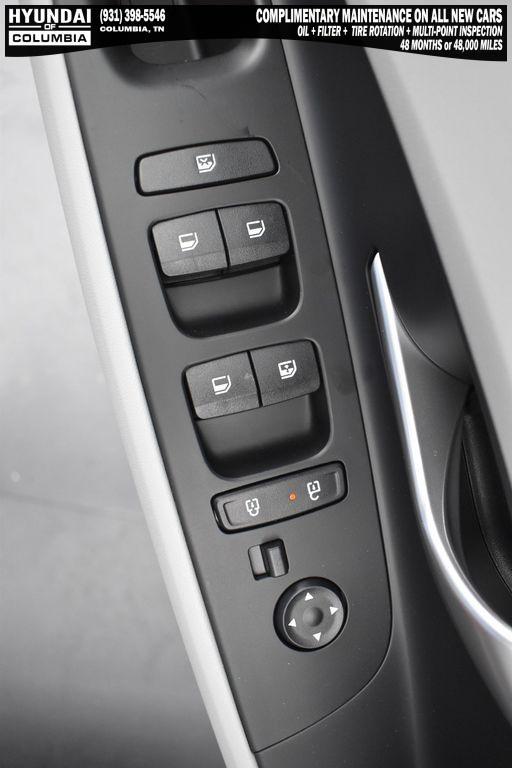 new 2025 Hyundai Elantra car, priced at $27,014