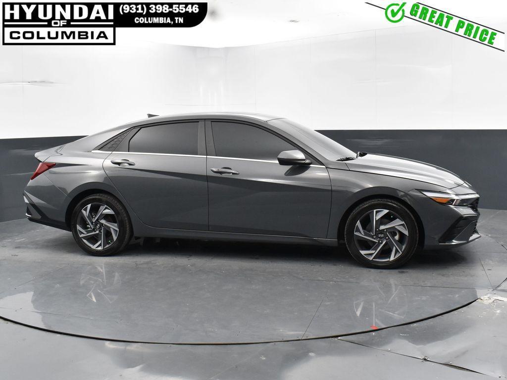 new 2024 Hyundai Elantra car, priced at $22,060