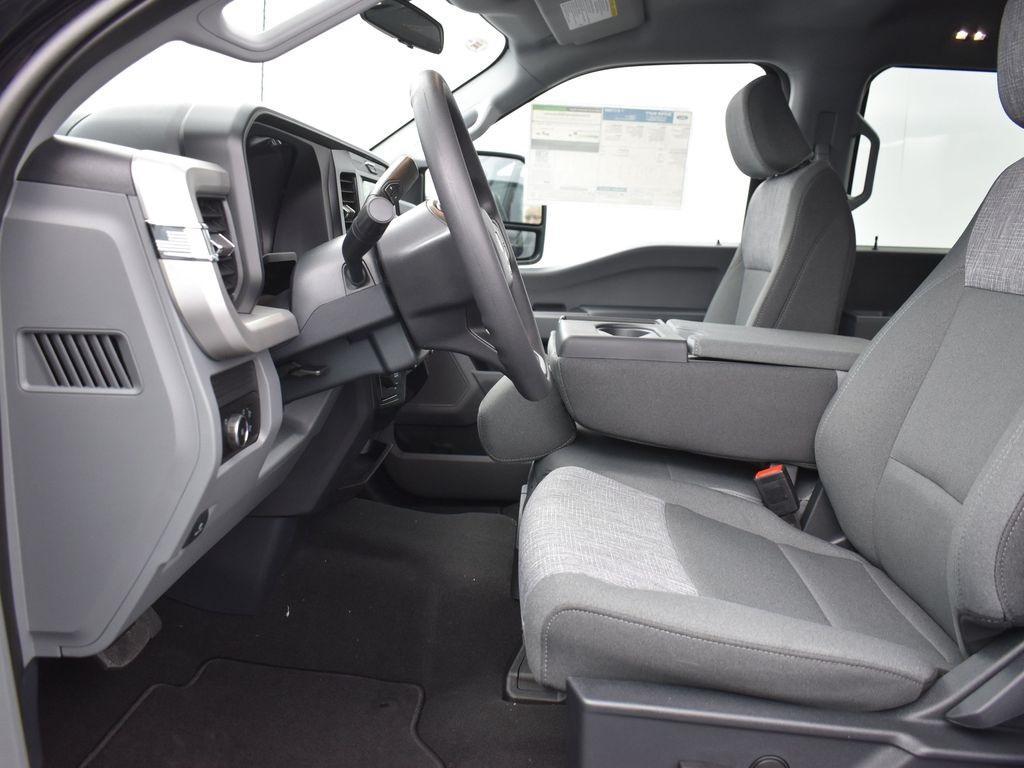used 2025 Ford F-250 car, priced at $62,286