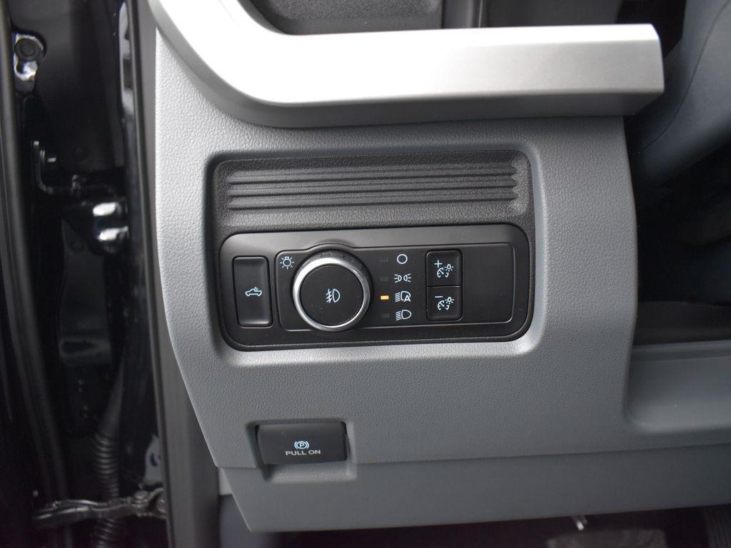used 2025 Ford F-250 car, priced at $62,286