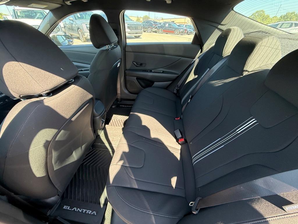 new 2025 Hyundai Elantra car, priced at $23,686