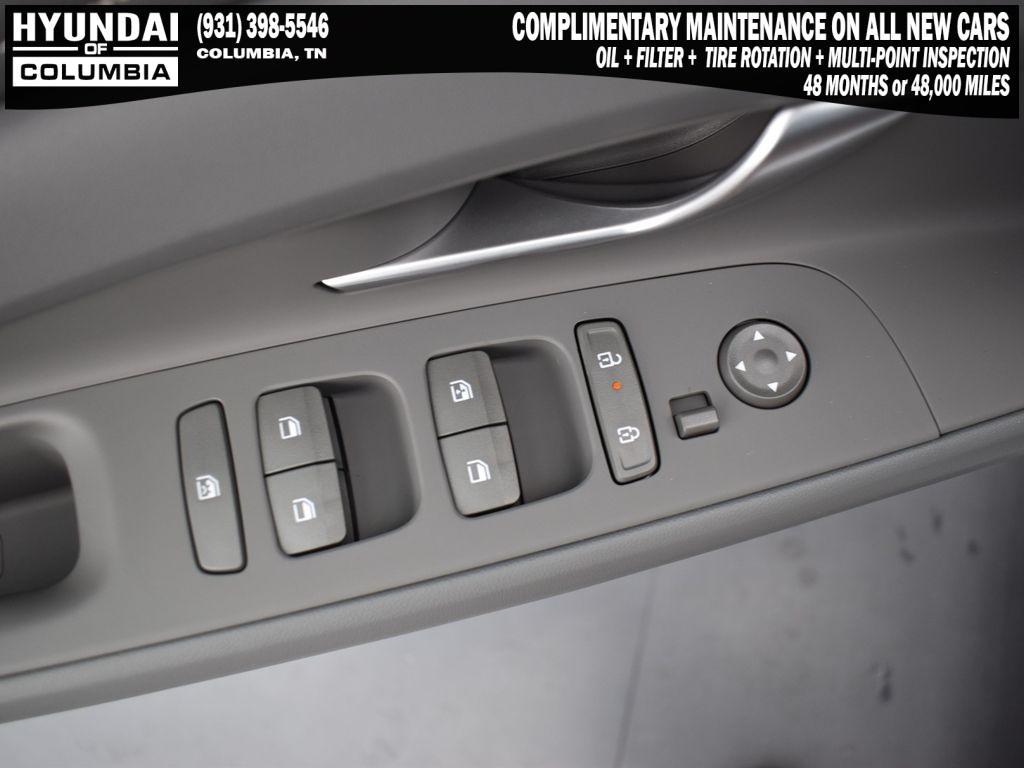 new 2025 Hyundai Elantra car, priced at $24,260