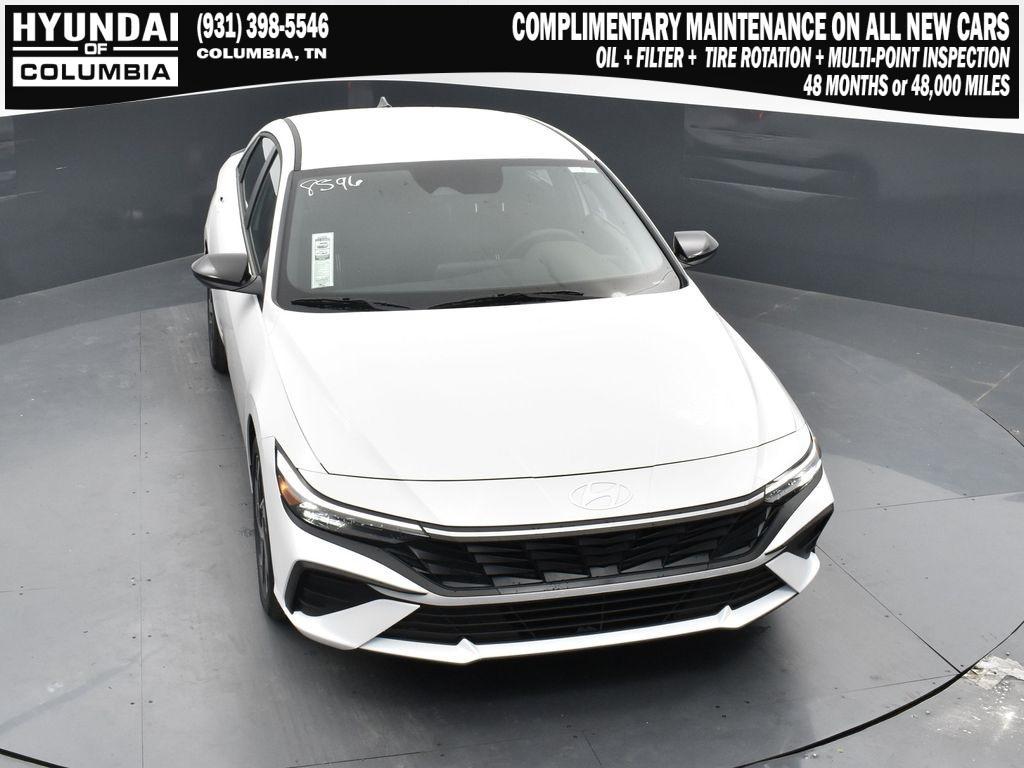 new 2025 Hyundai Elantra car, priced at $23,567