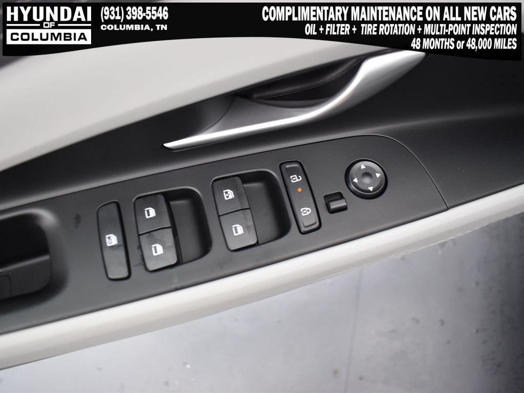 new 2025 Hyundai Elantra car, priced at $26,537