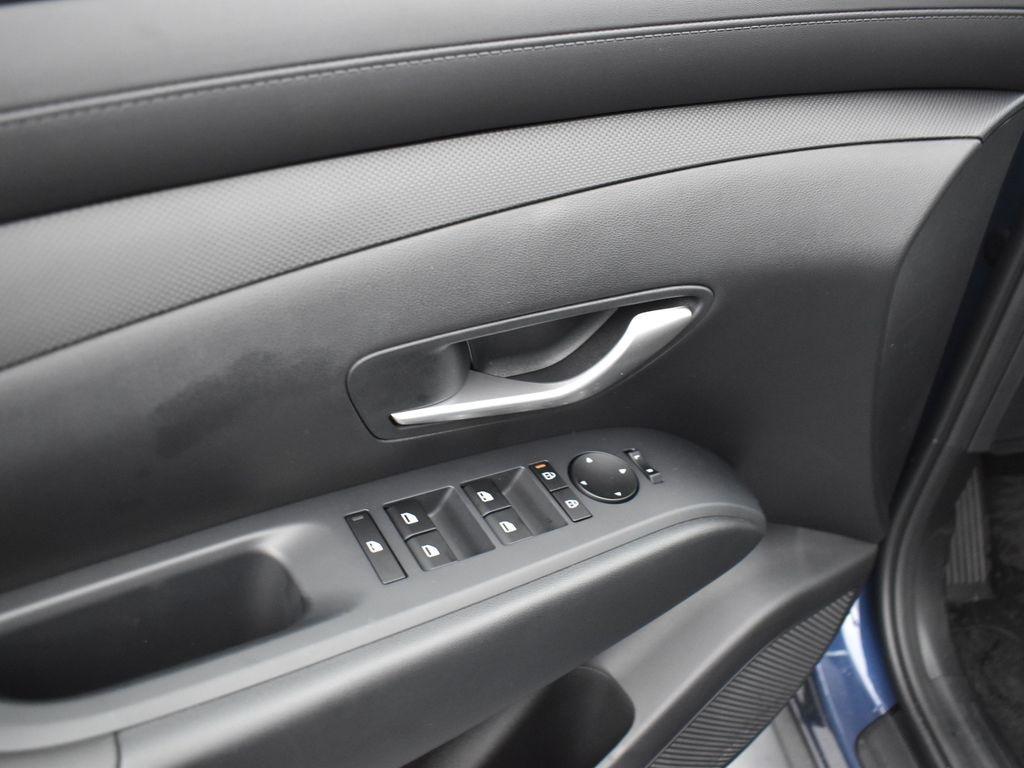 new 2025 Hyundai Tucson car, priced at $28,202