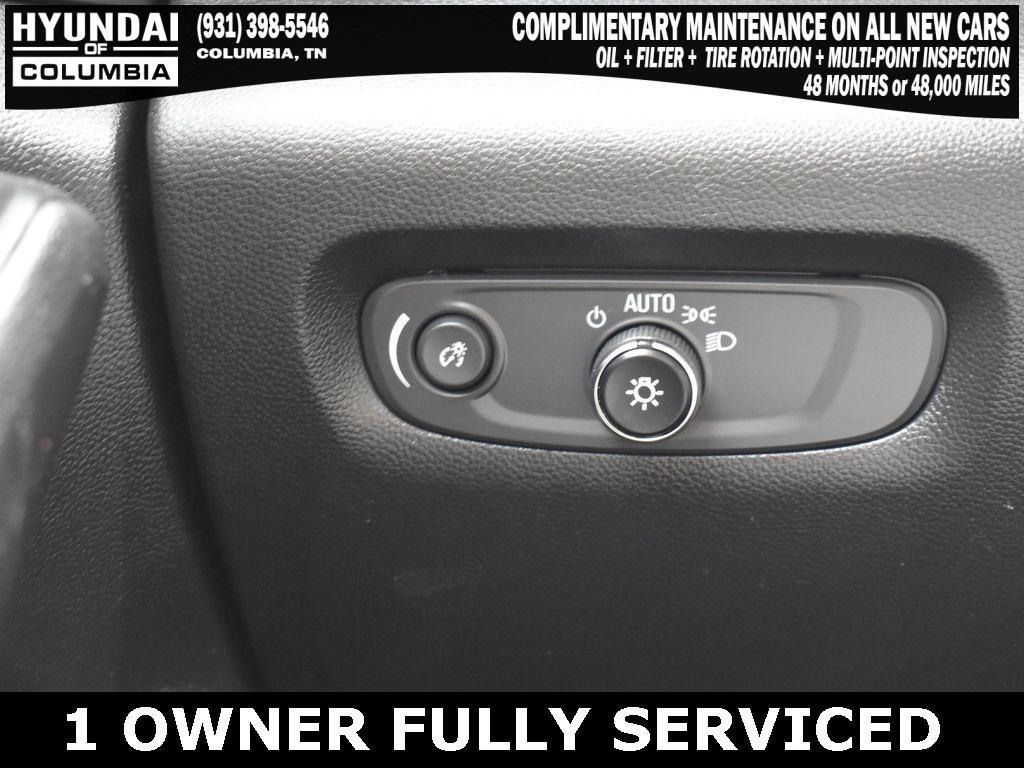 used 2023 Chevrolet Traverse car, priced at $24,519