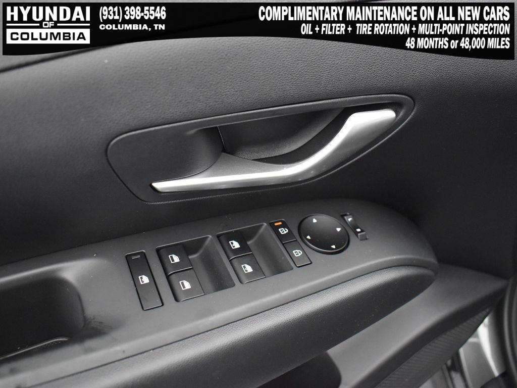 new 2025 Hyundai TUCSON Hybrid car, priced at $37,095