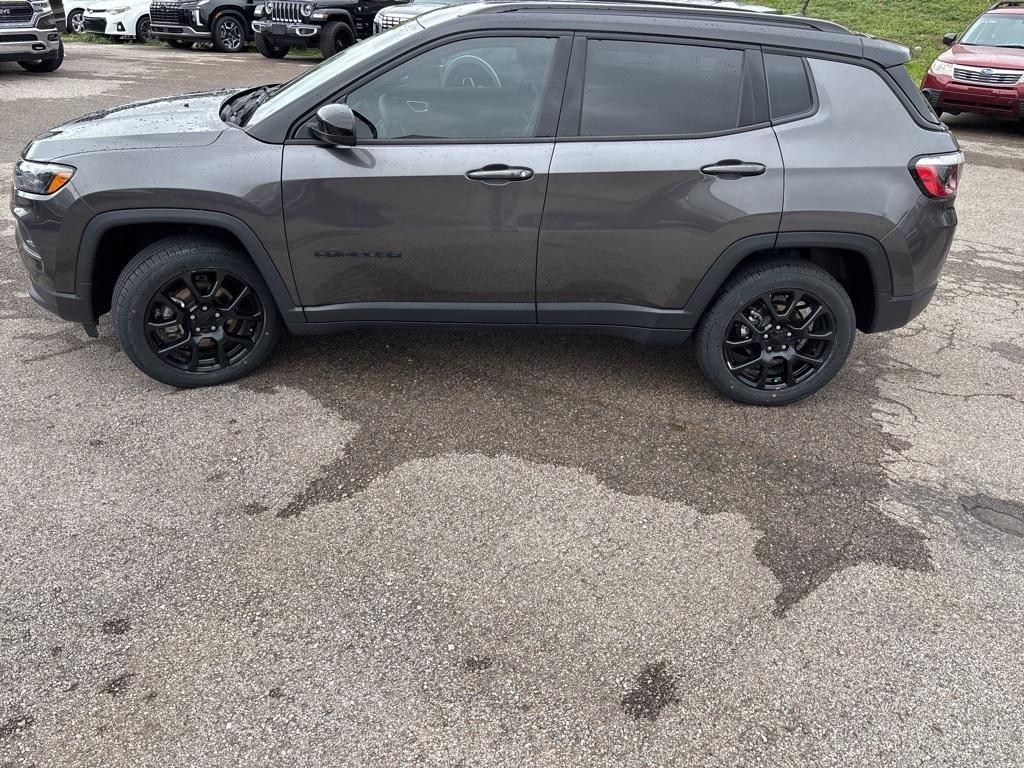 used 2022 Jeep Compass car, priced at $19,999
