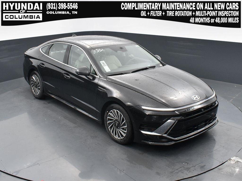new 2025 Hyundai Sonata Hybrid car, priced at $37,700