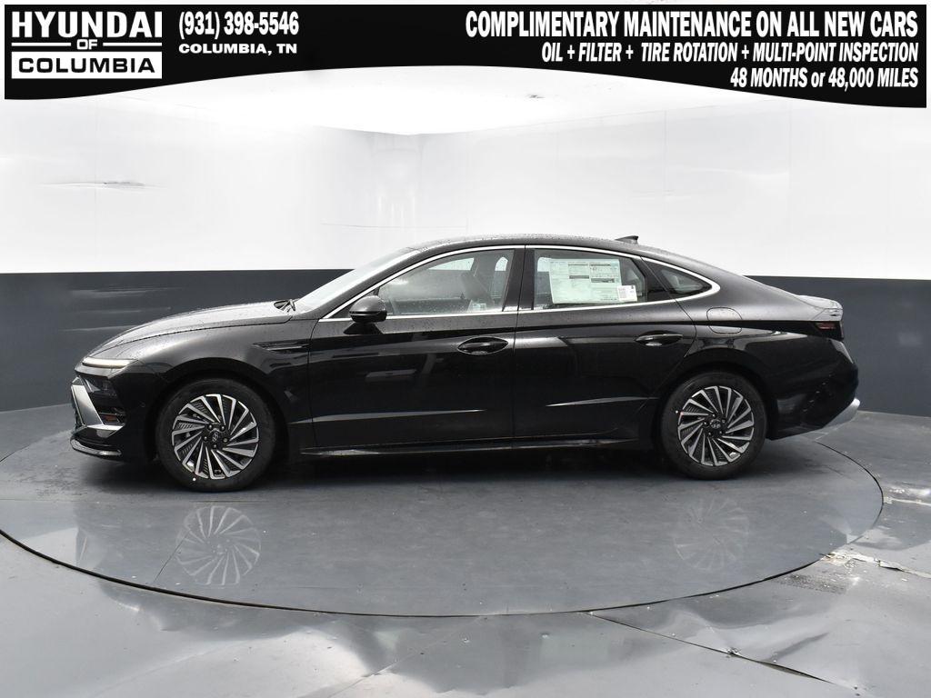 new 2025 Hyundai Sonata Hybrid car, priced at $37,700