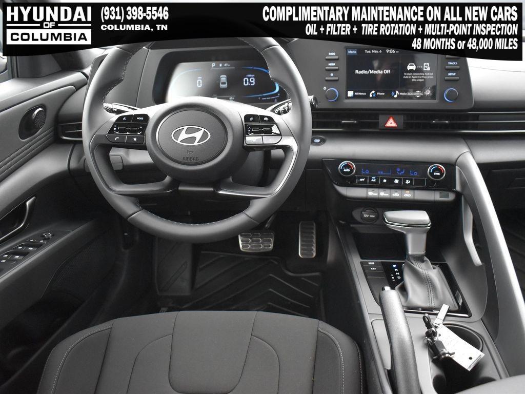 new 2025 Hyundai Elantra car, priced at $24,285