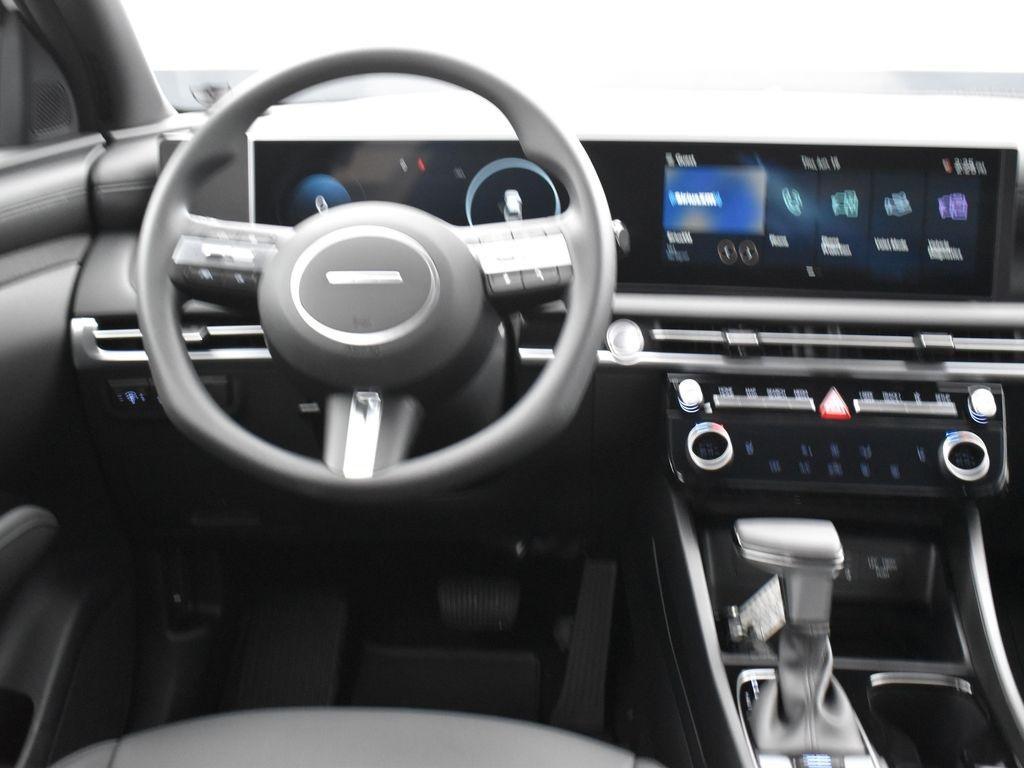 new 2025 Hyundai SANTA CRUZ car, priced at $33,378
