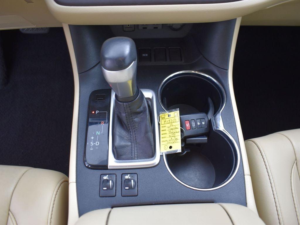 used 2019 Toyota Highlander car, priced at $27,998