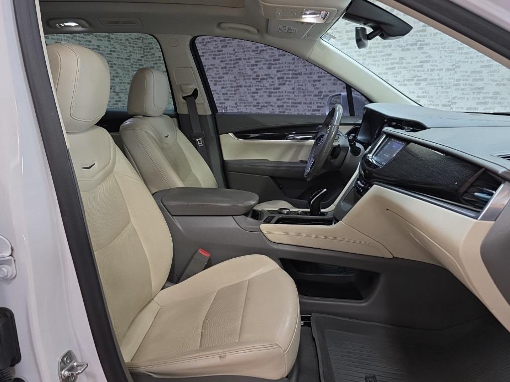 used 2020 Cadillac XT6 car