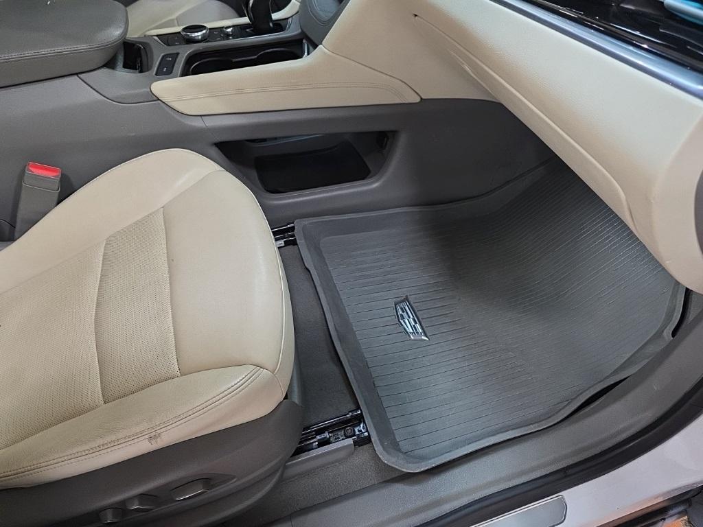 used 2020 Cadillac XT6 car