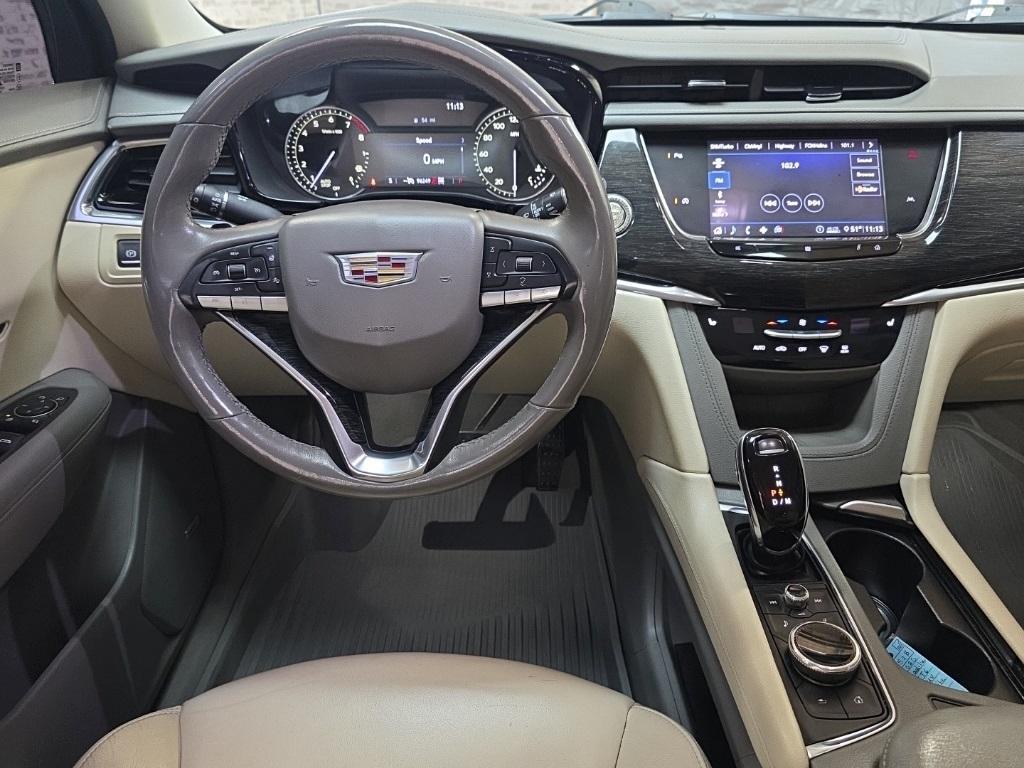 used 2020 Cadillac XT6 car