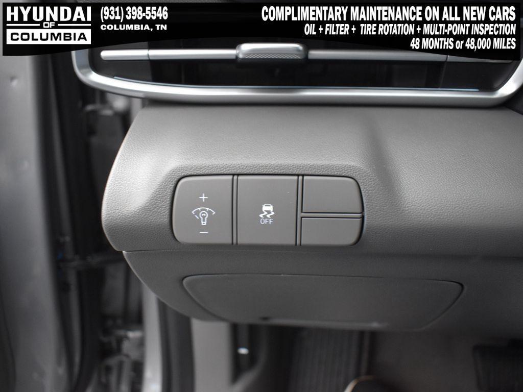 new 2025 Hyundai Elantra car, priced at $26,010