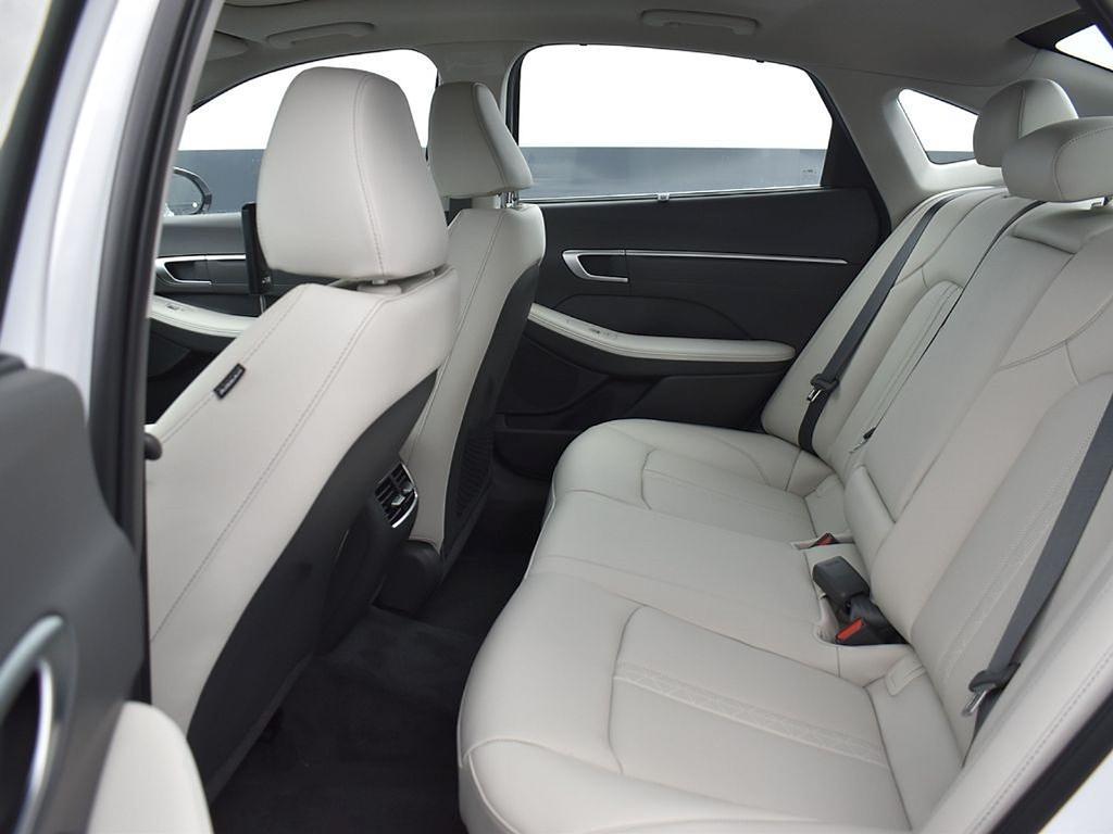 new 2025 Hyundai Sonata Hybrid car, priced at $32,955