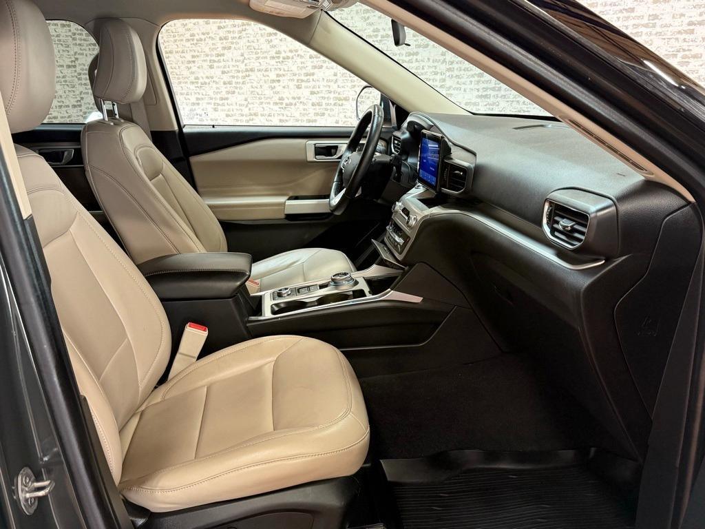 used 2022 Ford Explorer car, priced at $29,096