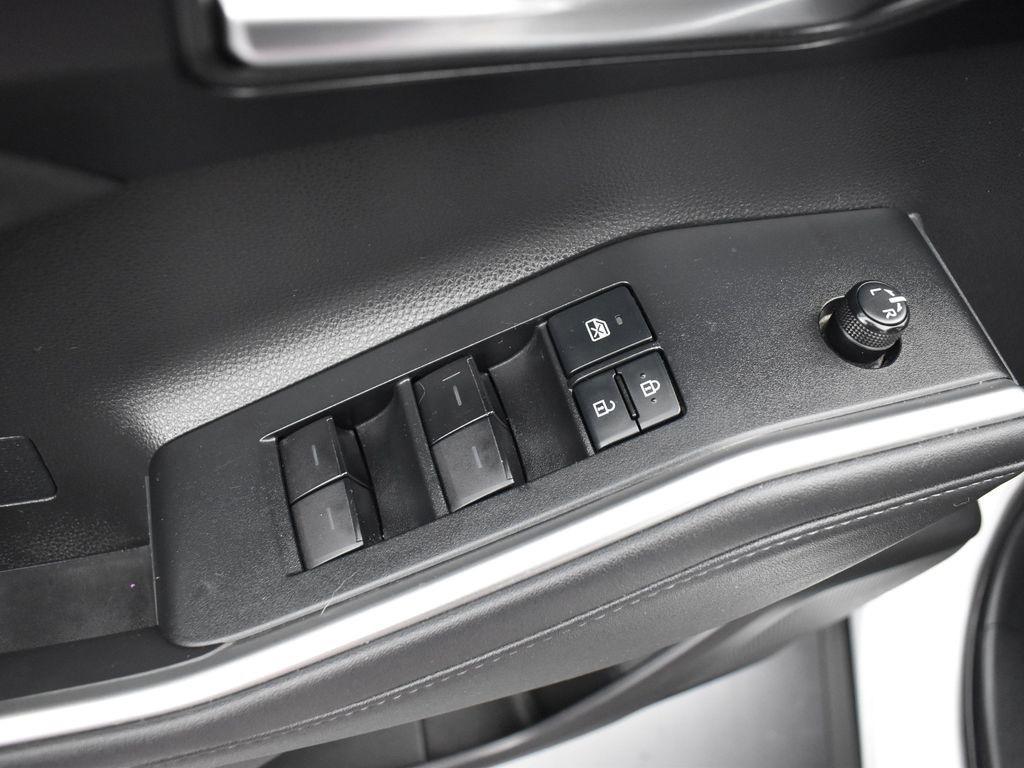 used 2020 Toyota Highlander car, priced at $26,870