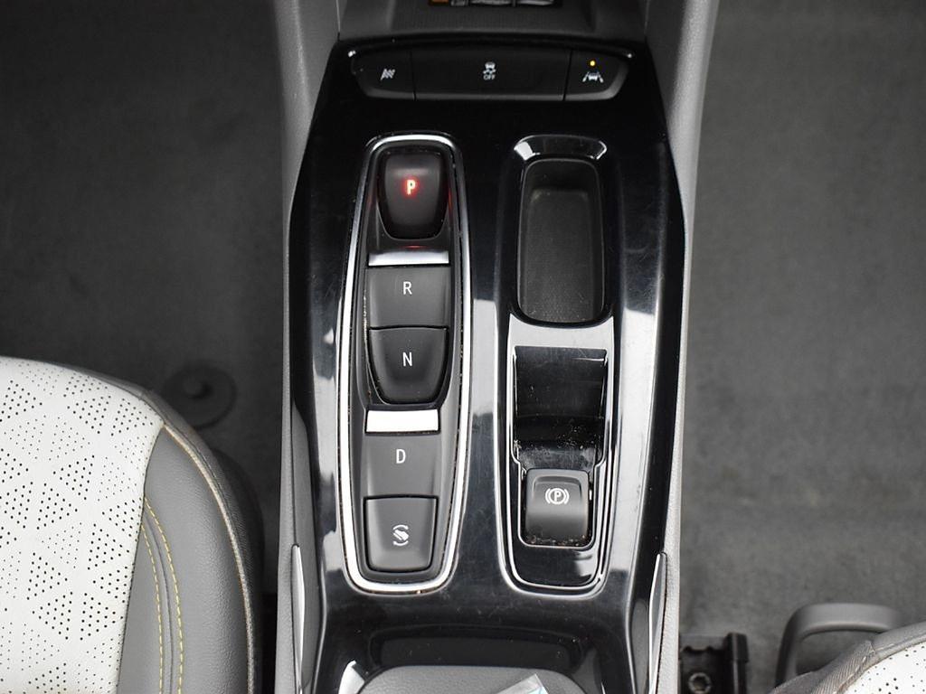 used 2023 Chevrolet Bolt EUV car, priced at $17,885