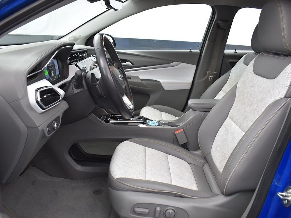 used 2023 Chevrolet Bolt EUV car, priced at $17,885