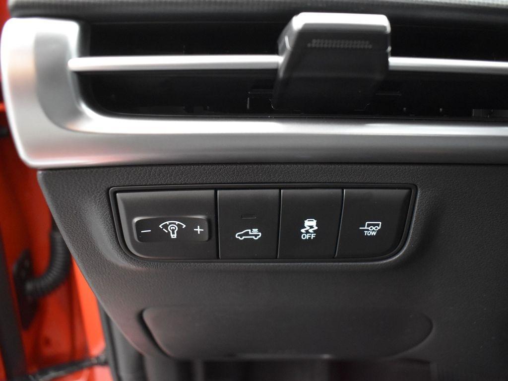 used 2025 Hyundai SANTA CRUZ car, priced at $36,448