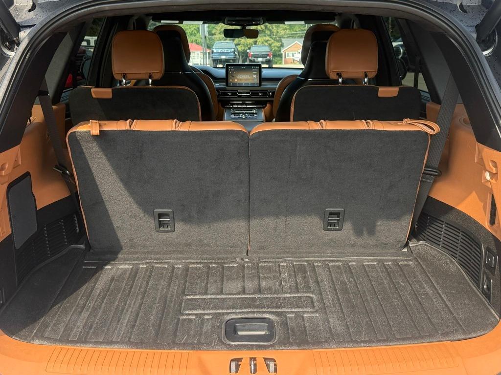used 2023 Lincoln Aviator car, priced at $48,609
