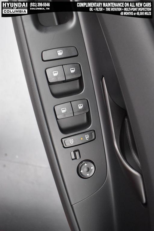 new 2025 Hyundai Elantra car, priced at $24,260