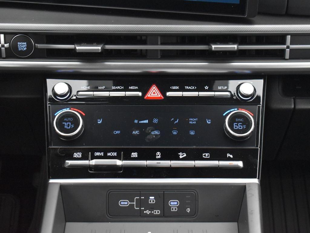 new 2025 Hyundai Santa Fe car, priced at $40,116
