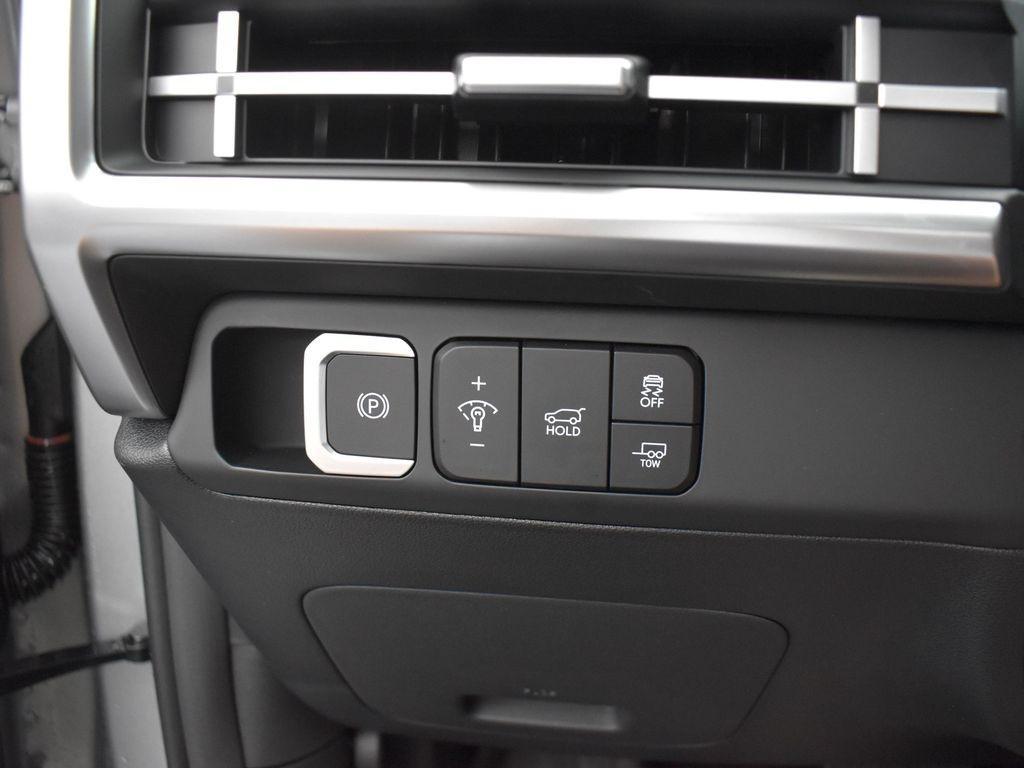 new 2025 Hyundai Santa Fe car, priced at $40,116
