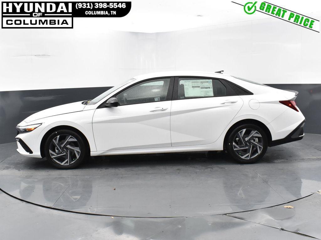 new 2025 Hyundai Elantra car, priced at $23,978