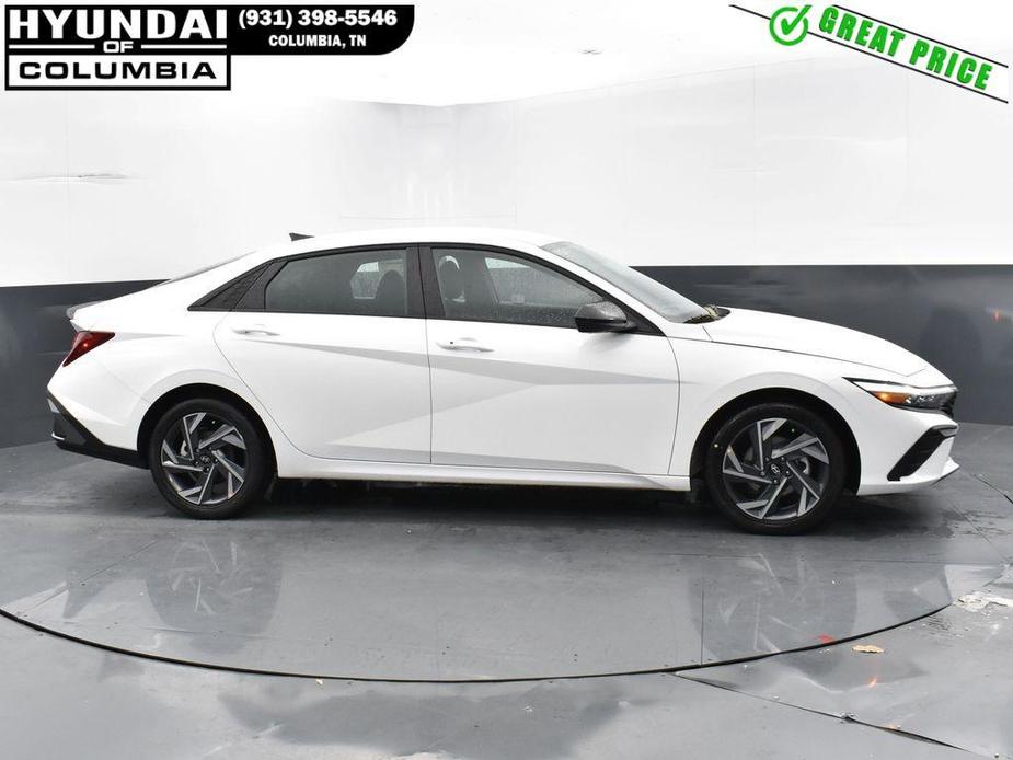 new 2025 Hyundai Elantra car, priced at $23,978