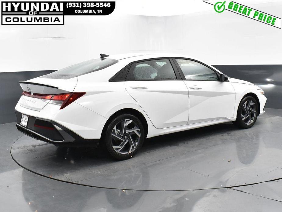 new 2025 Hyundai Elantra car, priced at $23,956