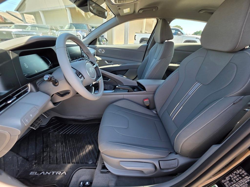 new 2025 Hyundai Elantra car, priced at $23,686