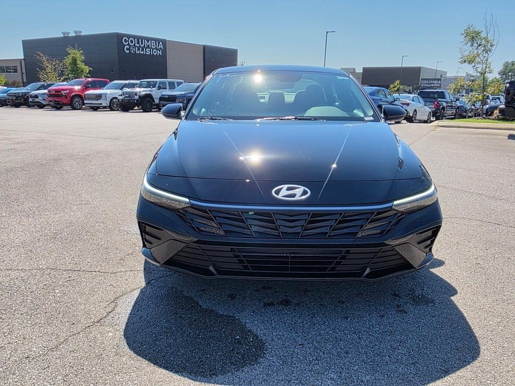new 2025 Hyundai Elantra car, priced at $23,686